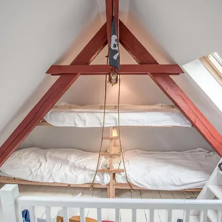 2 Bedroom Gorgeous In