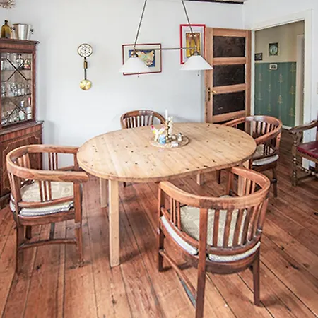 بيت للعطل 2 Bedroom Gorgeous In *