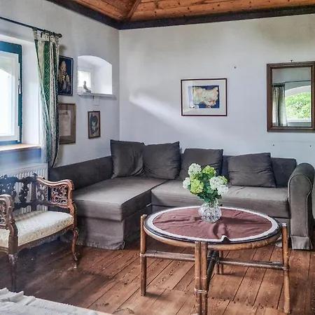 2 Bedroom Gorgeous In Stechlin